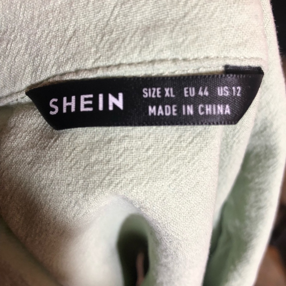 Mint Green Cropped Button Down Women’s XL - Picture 5 of 5